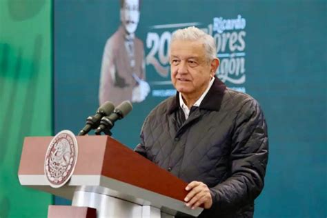 AMLO enfatiza la soberanía de México y critica prácticas empresariales de España, buscando relaciones transparentes y equitativas.