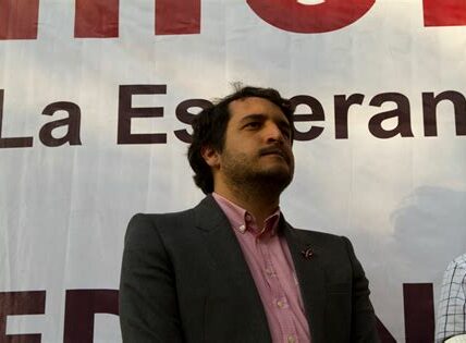 Andrés Manuel López Beltrán liderará la organización de Morena, reforzando la estrategia rumbo a las elecciones 2024, con apoyo unánime en la asamblea nacional.