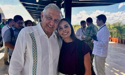 AMLO destaca infraestructuras clave y desarrollo económico en Quintana Roo, incluyendo el Tren Maya y empleo en turismo.