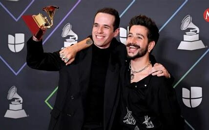 Edgar Barrera lidera los Latin Grammy 2024 con 13 nominaciones, destacando su influencia y talento en la música latina; un logro sin precedentes para el productor.