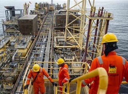 Eni México alcanza 20,000 barriles diarios, destacándose en la Ronda Uno. Sostenibilidad y tecnología avanzada son claves de su éxito en el campo Amoca-Miztón-Tecoalli.