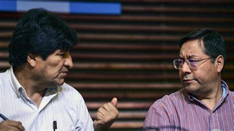 Evo Morales insta a Luis Arce a reestructurar su gabinete para alinear mejor con los objetivos del Movimiento al Socialismo (MAS).