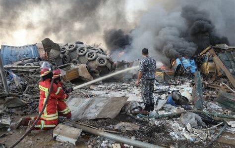 Explosiones de radios portátiles en Beirut dejan heridos y generan preocupaciones; autoridades investigan causas y medidas preventivas.