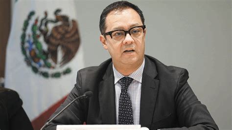 Yorio dejará su puesto en 2024 para asegurar una transición presidencial fluida y mantener la estabilidad económica en México.