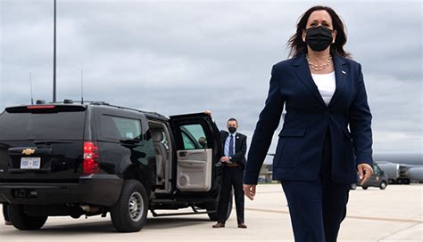 Kamala Harris visitará la frontera para abordar la crisis migratoria, enfocándose en las causas de raíz y reforzar la seguridad. Este es un paso clave en su gestión.