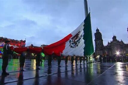 La Ciudad de México rindió homenaje a las víctimas de los sismos de 1985 y 2017, resaltando la solidaridad y valentía del pueblo mexicano.