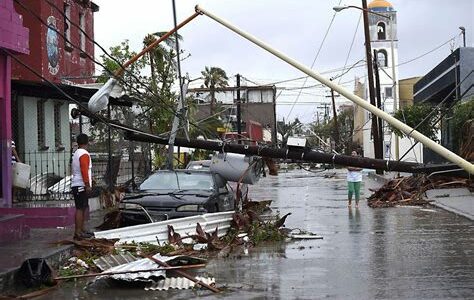 Mueren cinco personas en Baja California por el Huracán John. Con vientos de 185 km/h, ha causado daños severos e inundaciones. Más de 3,000 desplazados y 500 viviendas destruidas.