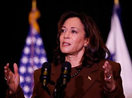 Encuentro clave entre Kamala Harris y los Teamsters subraya la atención de la administración Biden hacia los votantes sindicalizados antes de las elecciones de 2024.