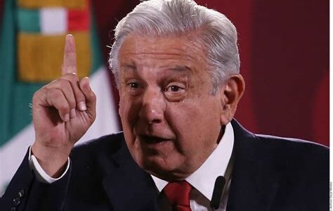 AMLO ha alcanzado un récord en dependencia alimentaria; aumentan importaciones de maíz, frijol, trigo y arroz, preocupando a organizaciones agrícolas.