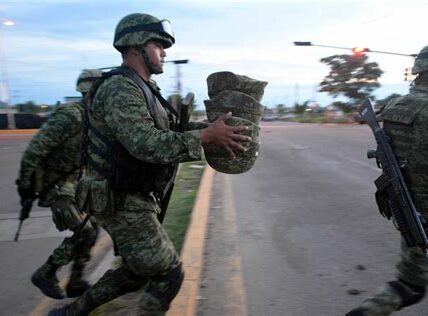 El trágico ataque en Culiacán revela la creciente violencia en la región. Las autoridades prometen justicia y refuerzan la seguridad para enfrentar la delincuencia organizada.