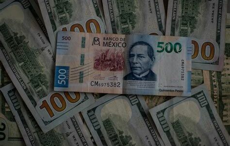 El peso mexicano y la Bolsa Mexicana de Valores cayeron en medio de incertidumbre económica global y expectativas de nuevas políticas monetarias.