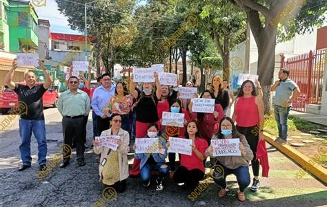 Protesta de trabajadores del Poder Judicial en CDMX, exigen mejores condiciones laborales y fondos adecuados para operar eficientemente.