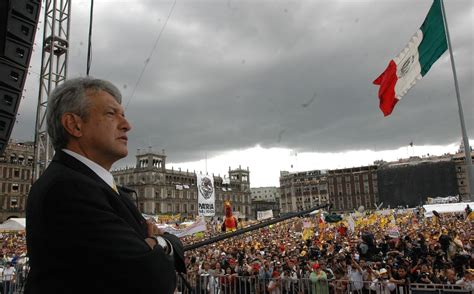 Reforma judicial de AMLO desata protestas en el Zócalo. Jueces y ciudadanos preocupados por la independencia judicial. Temor ante cambios propuestos por el Ejecutivo.