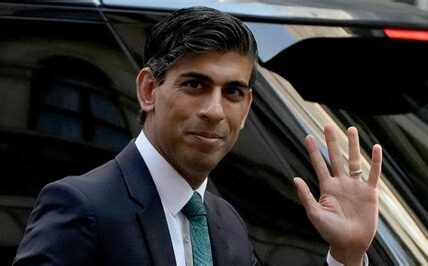 El Primer Ministro británico, Rishi Sunak, aceptó más de £100,000 en regalos desde octubre de 2022, generando debate sobre la ética de estos obsequios y su influencia política.