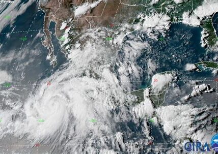 El ciclón John se debilita a tormenta tropical, pero aún amenaza con lluvias intensas y posibles inundaciones y deslaves en México. Mantente informado y sigue las indicaciones oficiales.