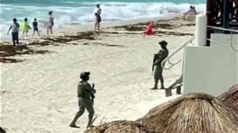 El reciente asesinato en una playa de Cancún resalta la urgencia de mejorar la seguridad en destinos turísticos clave.