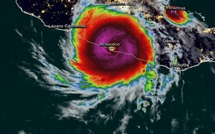 El huracán John causa devastación en Guerrero; ríos desbordados, viviendas destruidas y comunidades incomunicadas. CEPC trabaja arduamente para brindar ayuda a los afectados.