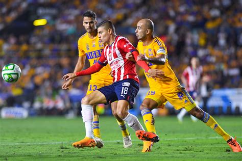 Chivas no logró vencer a Puebla, empatando 1-1 en casa; este resultado complica su posición en la Liga MX.