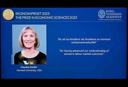 Claudia Goldin, Nobel de Economía 2023, desentraña la brecha de género en el trabajo, impulsando políticas más inclusivas mediante su análisis histórico.