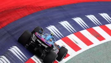 El equipo Red Bull critica sanciones a Verstappen tras polémico Gran Premio en Qatar, impactando su posición en el campeonato de Fórmula 1.