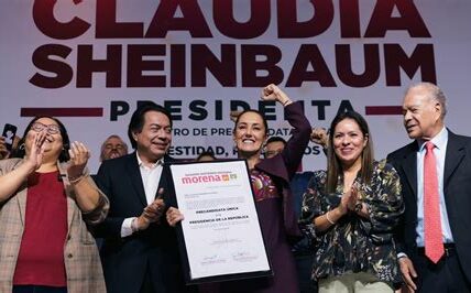 Claudia Sheinbaum presenta compromisos clave en Durango, enfocándose en salud, educación, infraestructura, seguridad y derechos humanos para continuar la Cuarta Transformación.