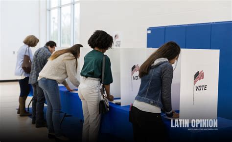 La comunidad latina es clave en las elecciones de EE. UU.; Trump y Harris ajustan estrategias para ganar su apoyo.