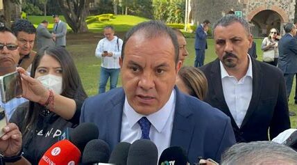 Cuauhtémoc Blanco enfrenta graves acusaciones en medio de controversias políticas y demandas de justicia imparcial en casos de violencia de género. La investigación sigue en curso.