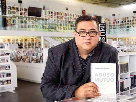 Cuauhtémoc Medina transformó el MUAC en un referente del arte contemporáneo. Su legado: más de 100 exposiciones y una plataforma diversa e inclusiva en la UNAM.