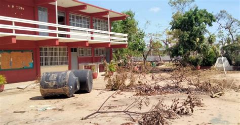 El huracán Otis afecta gravemente la educación en Acapulco; escuelas dañadas y soluciones necesarias para garantizar un regreso seguro y eficiente a clases.