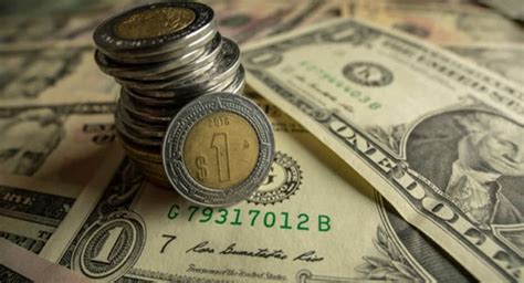 El dólar sube a 19.88 pesos en medio de incertidumbre global. La cautela es clave ante la volatilidad y decisiones monetarias internacionales.