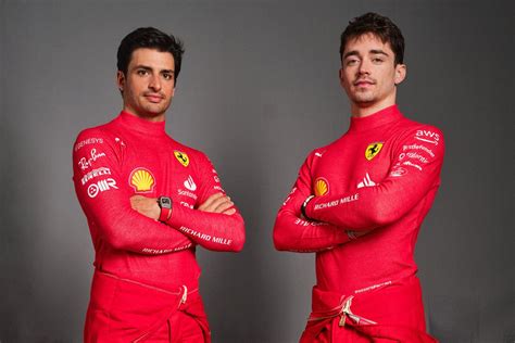 Ferrari resurge con un impresionante 1-2 en Austin; Checo Pérez enfrenta retos y termina séptimo, sumando puntos valiosos para Red Bull. ¡La temporada de F1 se calienta!