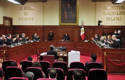 Pardo Rebolledo renuncia a la SCJN, sacudiendo el panorama judicial y político mientras AMLO prepara su sucesor. ¿Qué implicará para la Corte?