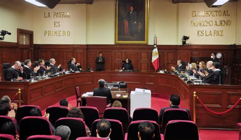 Pardo Rebolledo renuncia a la SCJN, sacudiendo el panorama judicial y político mientras AMLO prepara su sucesor. ¿Qué implicará para la Corte?