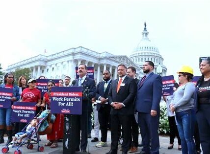 Biden destaca el debate sobre inmigración y las prácticas laborales al señalar a Musk; urge reforma migratoria justa en EE. UU.