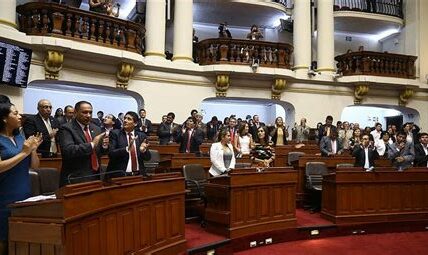 Intensos debates en el Senado sobre seguridad y energía reflejan posturas políticas divergentes, buscando soluciones que garanticen el bienestar nacional.