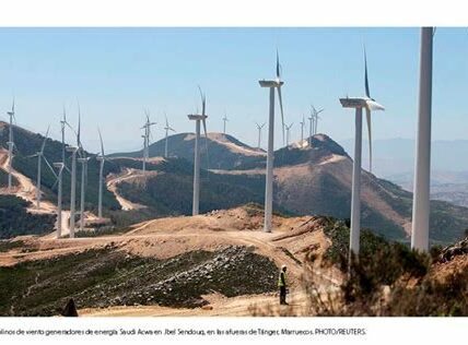 Marruecos lidera en energías renovables con inversiones europeas, pero enfrenta críticas por impacto social negativo en comunidades locales.