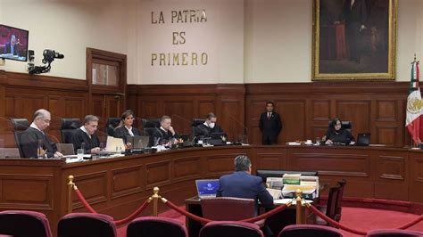 Tensiones crecen en México: Morena desafía fallo de la SCJN sobre reformas judiciales, poniendo a prueba la independencia judicial y la estabilidad democrática.