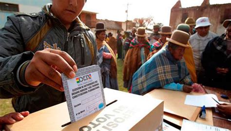 El Ministro Pérez Dayán aboga por elegir jueces basándose en mérito, no en voto popular, para preservar la independencia judicial en México.