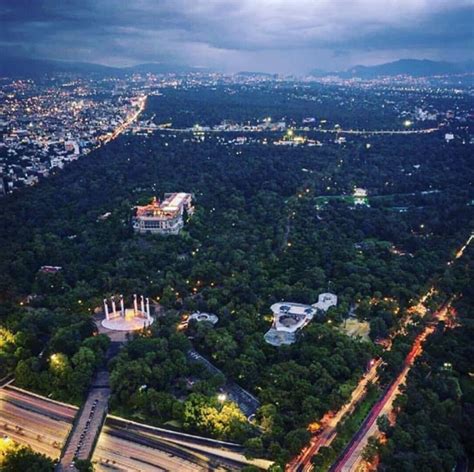 Revitalizar el Bosque de Chapultepec es esencial para preservar su riqueza natural y cultural, enfrentando desafíos hídricos y de infraestructura con soluciones sostenibles.