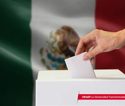 Reforma electoral enciende críticas en México: oposición denuncia retroceso en transparencia y justicia, temiendo consolidación de poder gubernamental sobre elecciones democráticas. Debate público intensificado.