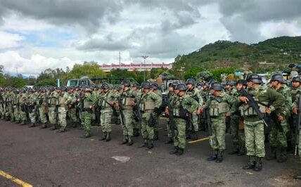 El refuerzo militar en Chilpancingo busca aumentar la seguridad y disuadir el crimen mediante el despliegue de 250 elementos adicionales en zonas críticas.