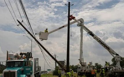 La Habana recupera electricidad en un 50% tras huracán Ian, priorizando hospitales y escuelas; sigue el reto de restablecer el servicio completamente.