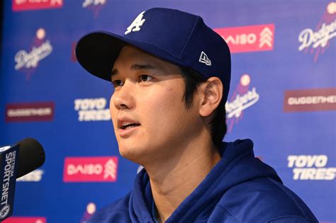 Shohei Ohtani, fenómeno del béisbol, busca brillar en la Serie Mundial como lanzador y bateador, llevando a su equipo hacia el triunfo.