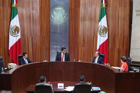 El TEPJF respalda al INE, permitiéndole seguir con la elección de consejeros judiciales, asegurando autonomía y continuidad democrática en México.