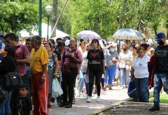 Desafíos políticos surgen en Guanajuato: Sheffield abucheado en asamblea de Morena, revelando divisiones internas y competencia por la candidatura para 2024.