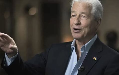 Trump busca el apoyo de Jamie Dimon, CEO de JPMorgan, en su campaña 2024. Su respaldo podría influir significativamente en el ámbito financiero y político.