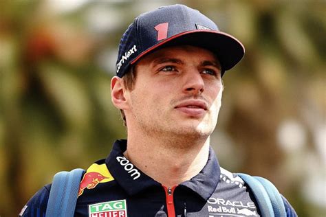 Max Verstappen lidera la primera práctica del Gran Premio de la Ciudad de México; Red Bull muestra su destreza en el desafiante circuito.