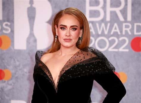 Adele concluye con éxito su residencia en Las Vegas, dejando una huella imborrable y se retira temporalmente para dedicarse a su familia y bienestar personal.