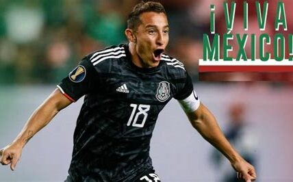 Andrés Guardado, icónico en el fútbol mexicano, se retira tras cinco Mundiales y un legado inolvidable que inspira a futuras generaciones. Su carrera deja una marca imborrable.