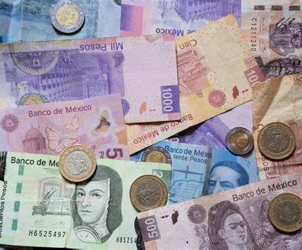 El peso mexicano se fortalece frente al dólar, reflejando confianza en la economía local y ofreciendo ventajas como productos importados más baratos para los ciudadanos.